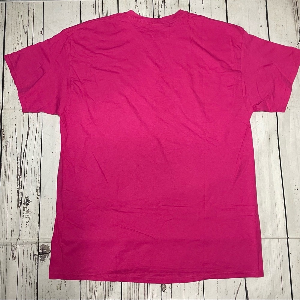 Men's Classic Short-Sleeve Crew T-Shirt in Fuchsia